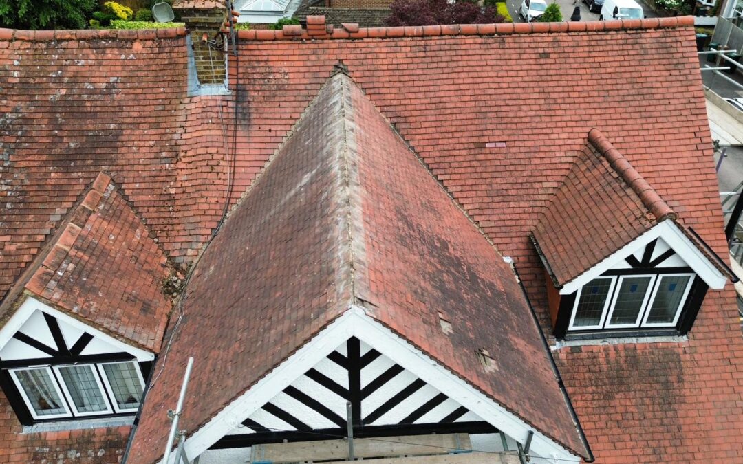 How to Spot Early Signs of Roof Damage