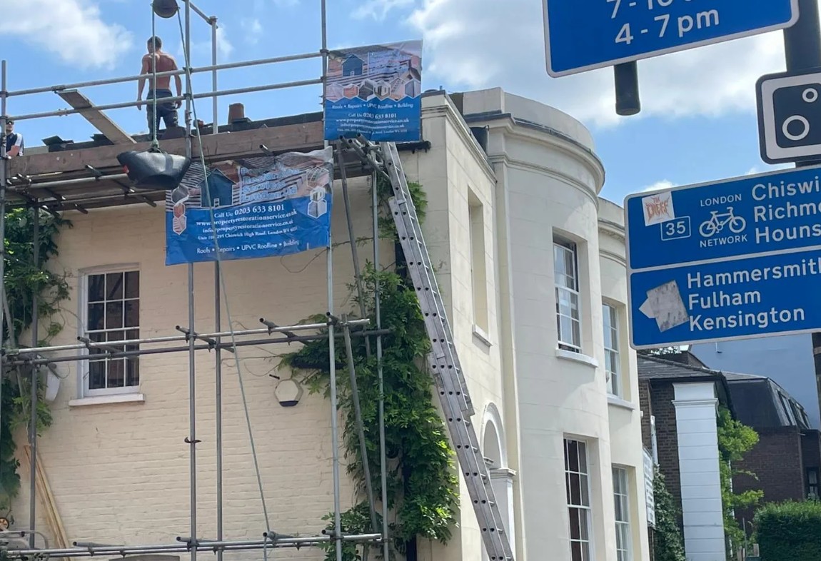 Roofers Chiswick